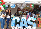 Estudiantes exponen sus conocimientos en el evento ferial