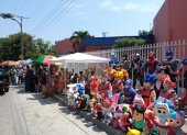 Las familias visitan hoy la 6 de marzo y otros sectores donde también se venden monigotes. En la imagen, los alrededores del centro comercial Albán Borja.