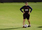 Ernesto Valverde, técnico del Barcelona, vuelve a ser centro de las críticas tras su eliminación de la Supercopa,