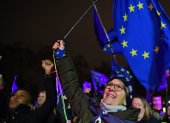 Los partidarios de la UE celebran fuera de las Casas del Parlamento en Londres en enero del año pasado.