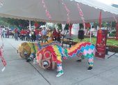 Evento. La danza del dragón fue parte de la jornada cultural.