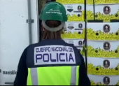 La cocaína fue escondida en mochilas junto a un contenedor de banano.