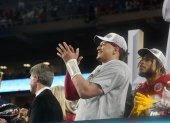 Patrick Mahomes celebra tras el cetro logrado por los Chiefs.