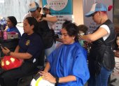 La mañana del 4 de febrero, bomberas donaron su cabello a Solca.