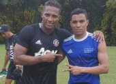 Jefferson Montero (derecha) está ilusionado con la posibilidad de juntarse con Antonio Valencia en Liga de Quito