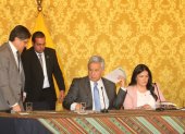 El presidente Lenín Moreno informó de la ayuda ucraniana junto al canciller, José Valencia, y la ministra de Salud, Catalina Andramuño.