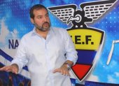 El directivo Carlos Manzur se quedará en la Ecuafútbol, según el organismo.