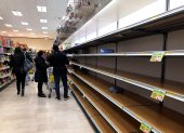 MILAN. Así se observan en estas horas la mayoría de supermercados de esta ciudad, como reacción al temor provocado por los casos de contagiados de coronavirus, en el norte del país.