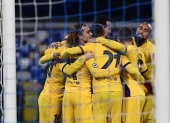 Los jugadores de Barcelona celebran el gol de Griezmann, anotado en una de las pocas veces que lograron superar a la defensa italiana