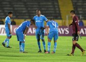 El equipo de Universidad Católica tras quedar eliminados de Copa Sudamericana a manos de Lanús.