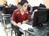 Elija las carreras de su interés, verifique la institución carrera, cantón jornada y puntaje referencial.