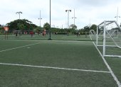 Vacías. Varias de las canchas de fútbol estaban sin ser utilizadas en el parque Samanes.