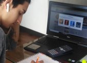Para muchos jóvenes, las clases virtuales les son atractivas, aunque a veces tengan problemas por la falta de Internet en sus casas.