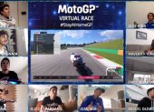 Los motocilcistas durante la competencia en el videojuego oficial del Mundial de MotoGP.