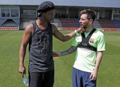 Ronaldinho y Messi mantienen una gran amistad desde que fueron compañeros en el Barcelona español.