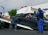 Sanción. Los dueños de los vehículos retirados deben pagar una multa de $ 200.