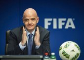 El presidente de la FIFA, Gianni Infantino, confía en que el fútbol logre salir de la crisis con el menor daño posible.