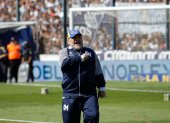 Diego Armando Maradona confesó que quiere volver pronto a las canchas con Gimnasia. Calificó de hermosa a la afición del Lobo.