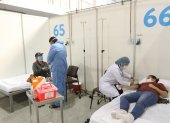 Los primeros pacientes en el Centro de Convenciones de Guayaquil.