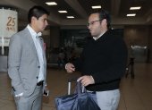 Jaime Estrada (i) y Francisco Egas (d) afirman estar en funciones como presidente de la Federación Ecuatoriana de Fútbol.