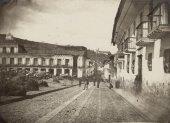 Galería.- Esta es la Plaza San Francisco  en 1870. Al fondo se puede ver el barrio San Juan.
