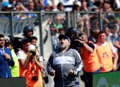 Diego Armando Maradona, actual director técnico de Gimnasia y Esgrima, pudo respirar gracias a la pandemia, ya que cuando el torneo fue suspendido su equipo estaba cerca del descenso. Hoy, tras la pandemia, hasta los descensos se cancelaron.
