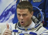 El ingeniero de vuelo estadounidense y astronauta de la NASA, Gregory R. Wiseman, antes de entrar a la nave rusa Soyuz.
