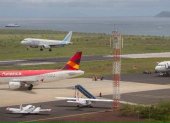 Por condiciones logísticas, que los aeropuertos de Galápagos reciban vuelos directos puede tomar de un año y medio a dos años.