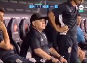 El entrenador de Gimnasia y Esgrima de la Plata habla de los pobres, pero guarda aislamiento en un lujoso departamento en Buenos Aires.