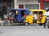 La competencia entre las mototaxis formales e informales, es frecuente.