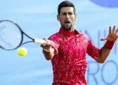 Novak Djokovic, organizador de una serie de partidos de exhibición, no los podrá llevar a Montenegro por el coronavirus.