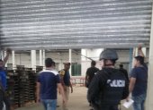 En julio de 2015, la Fiscalía intervino 25 bodegas de la empresa Fondo Global de Construcción, en Guayaquil.