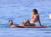 Lio y Antonella forman una de las parejas más seguidas en el mundo del deporte.


Soccerplayer Lionel Messi and his wife Antonella Roccuzzo with sons Thiago and Mateo on holidays in Ibiza, on Tuesday 12nd July, 2016.