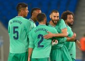 Karim Benzema festeja tras anotar el segundo tanto del Real Madrid. El ariete francés lleva marcados 17 goles en la liga española.

 FBL-ESP-LIGA-REAL SOCIEDAD-REAL MADRID