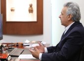 El presidente Lenín Moreno, durante la videoconferencia con ocho de sus pares regionales.