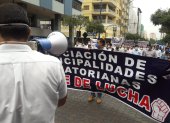 Hecho. La protesta se dio hace unos minutos en Guayaquil. Participaron los alcaldes de  Guayas, Los Ríos, Santa Elena, Bolívar y Galápagos.