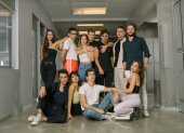 Foto de la presentación del nuevo elenco de la serie juvenil.