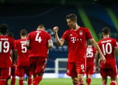 El Bayern de Múnich pasó unos sustos al inicio del partido, pero después dominó con claridad