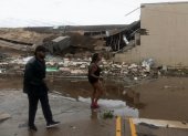 un edificio destruido en Lake Charles, Luisiana, tras el paso del huracán Laura