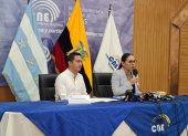 La presidenta del CNE junto al delegado electoral en Guayas, John Gamboa, en la rueda de prensa de hoy en la Delegación Provincial.