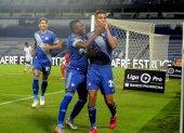 Emelec no convence, pero sumó un importante triunfo ante Liga de Portoviejo.