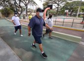 Jornada. Diversas personas acudieron al parque de la Kennedy, este martes 1 de septiembre, para ejercitarse.