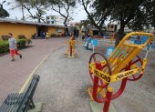 Espacios. Algunas zonas de los parques como las canchas deportivas y máquinas geriátricas, están inhabilitadas.