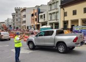 En el centro de Guayaquil se remodela el sistema de la Metrovía. En García Avilés y Colón estará abierto un solo carril.