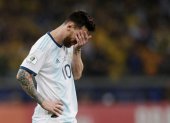Lionel Messi también renunció a la selección de Argentina después de perder una final de Copa América ante Chile.
