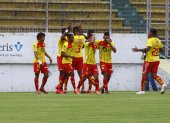Los jugadores de Aucas festejan uno de los goles marcados a Guayaquil City en el Gonzalo Pozo Ripalda