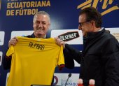 El entrenador argentino, Gustavo Alfaro, asumió de manera oficial el mando de la selección nacional de Ecuador