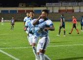 El colombiano Alexis Zapata fue el encargado de abrir el marcador en Riobamba, a favor de Emelec.