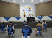 El pleno del CNE tuvo ayer su primera reunión presencial en seis meses. Acudieron tres de los cinco integrantes del organismo.