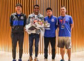 Fidel Martínez, delantero ecuatoriano, ya posa con la casaquilla del Shanghai Shenhua de China.